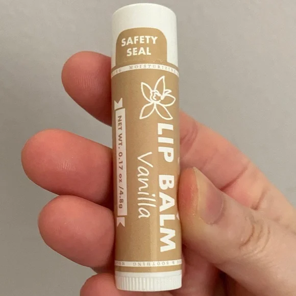 Green Tea Hand Cream & Vanilla Lip Balm - Green & Beige - Picture 4 of 4